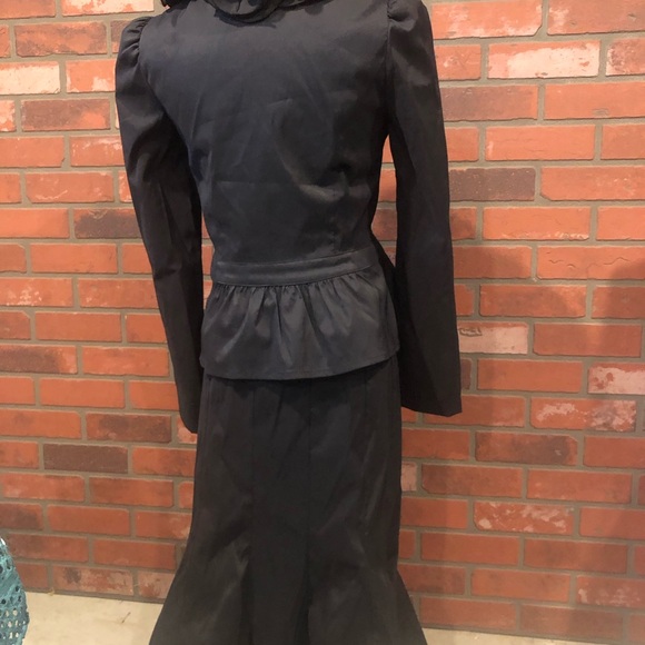 Size medium black Cartise suit - Picture 3 of 5